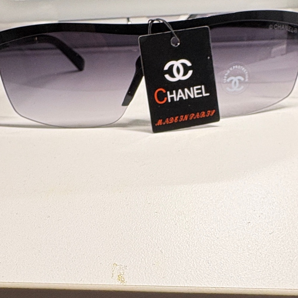 Black and Gray Women Sunglasses